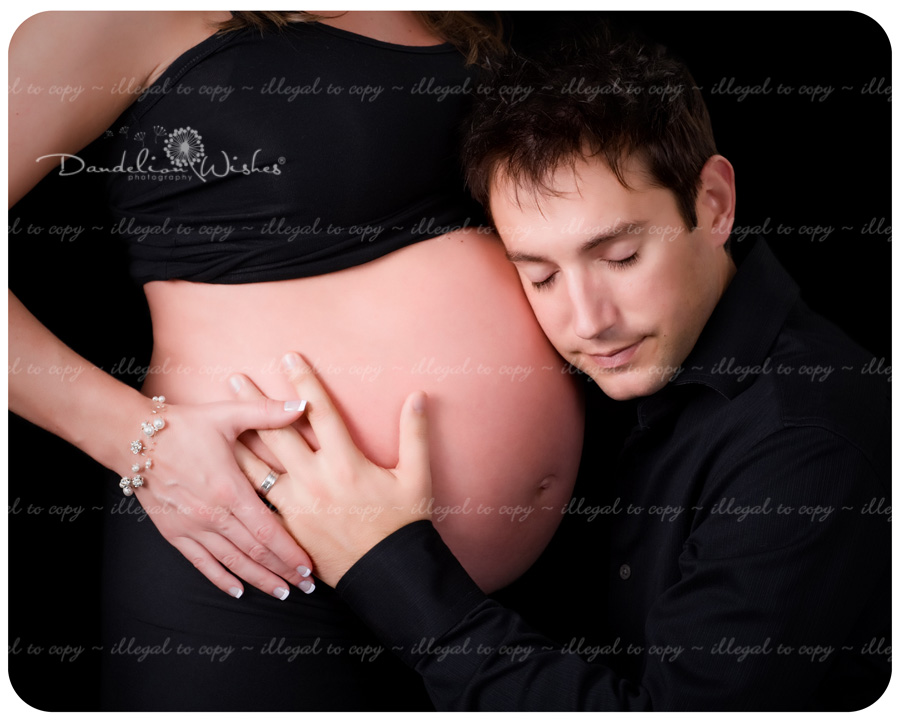 Artistic Dad & Bump portraits for Brambleton, VA ~ Maternity photography studio near Ashburn & Dulles Virginia. Artistic Dad & Bump portraits near Ashburn Virginia.