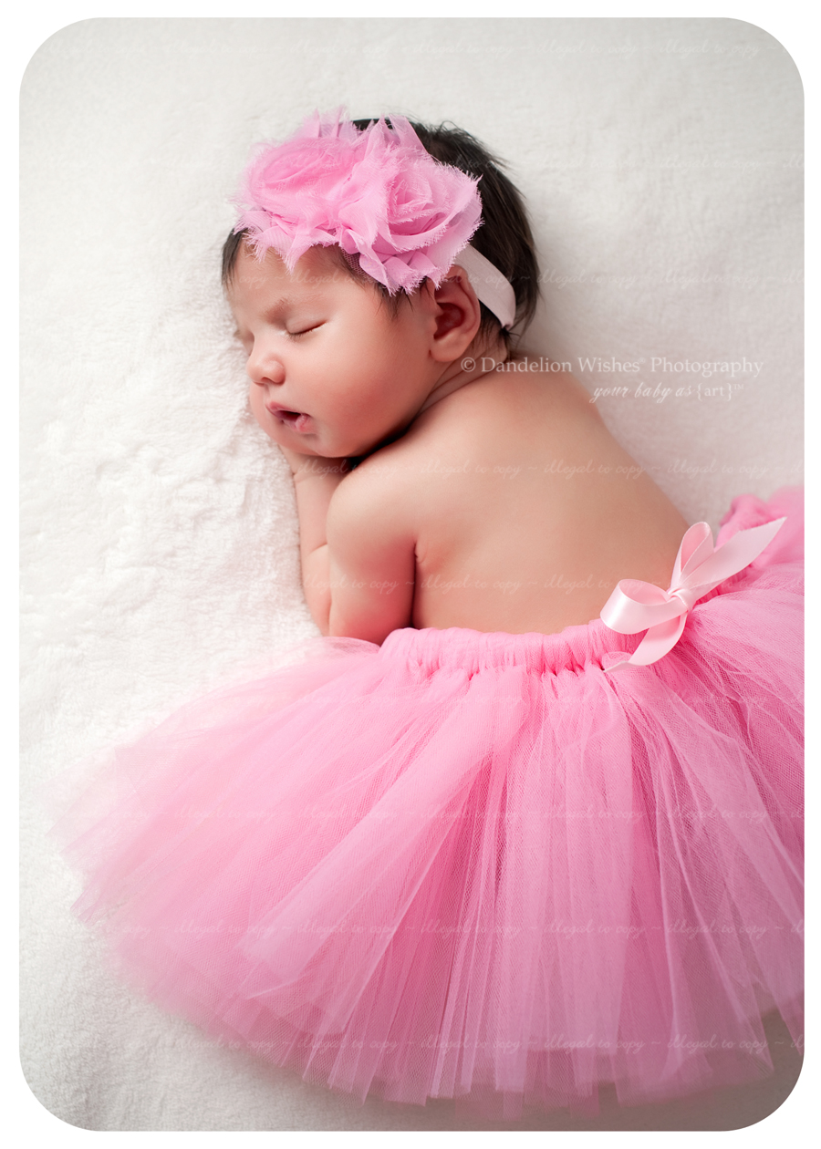 Best photographer specializing in brand new newborn photography...close to close to McLean, VA 22101, 22102.